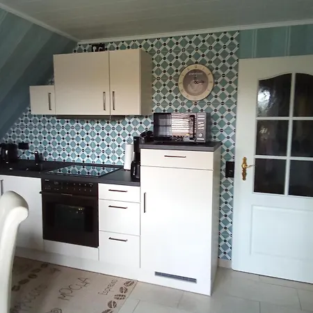 Huus Bi'd Flinten Эзенс